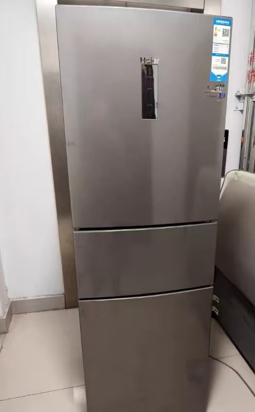 海尔三门冰箱 BCD-218WDPD 银色